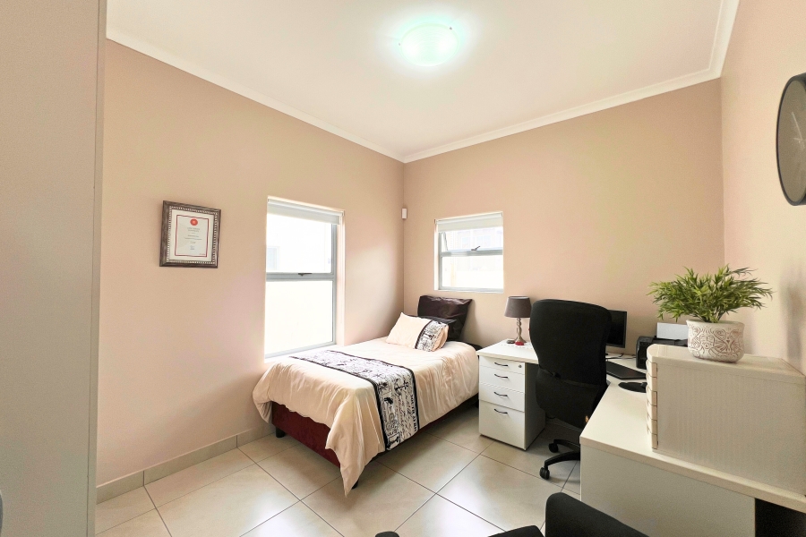 3 Bedroom Property for Sale in Blue Lagoon Western Cape